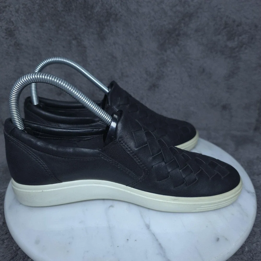 ECCO Shoes Womens Size 5 Black Leather Woven Slip On Casual Comfort 43045301001